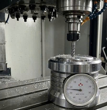 Đồng hồ set dao trục Z sử dụng để căn chỉnh chiều cao dao trên máy phay CNC và trung tâm gia công