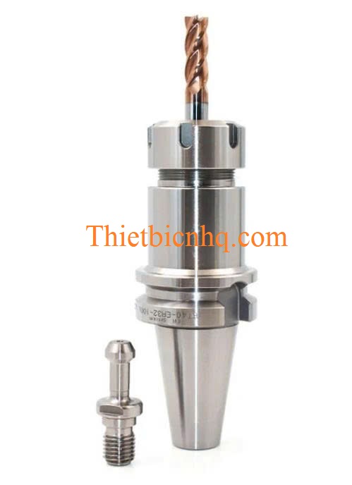 Bầu kẹp BT30 ER đang kẹp dao phay ngón trên máy CNC