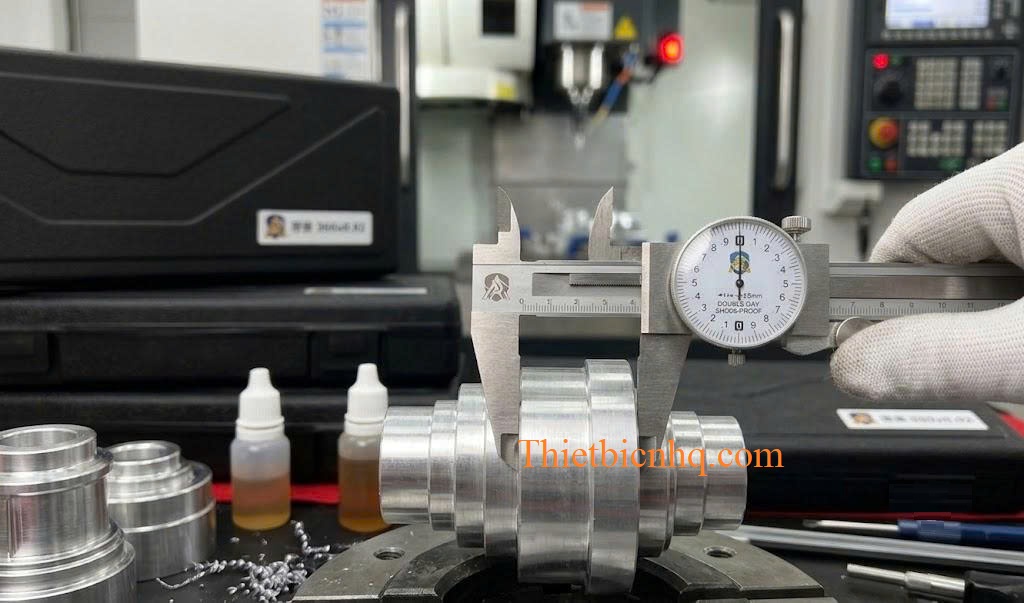Thước kẹp đồng hồ đo đường kính ngoài chi tiết cơ khí