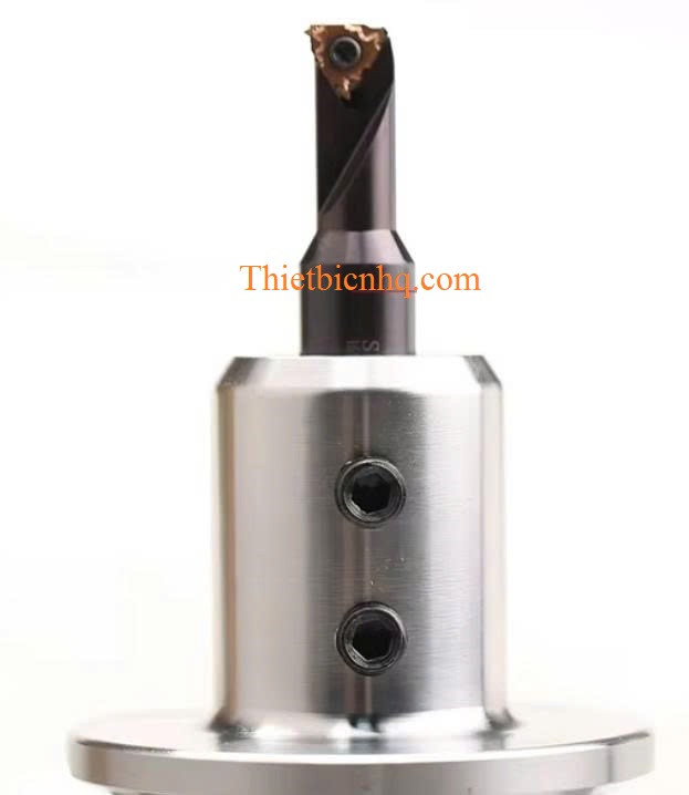 Bầu kẹp BT40-SLN đang kẹp dao phay ngón Weldon trên máy CNC